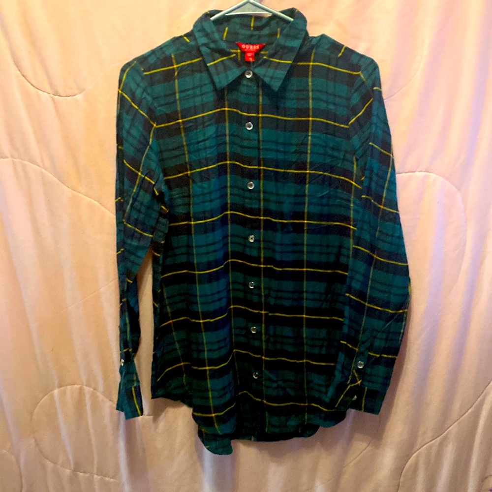❌❌SOLD❌❌BNWT ladies GUESS plaid blouse